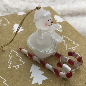 Vintage Resin Glittery Skiing Snowman Christmas Tree Ornament Red Clear